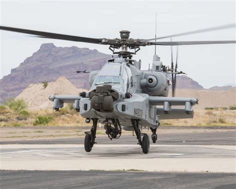 ah-64e apache attack helicopter